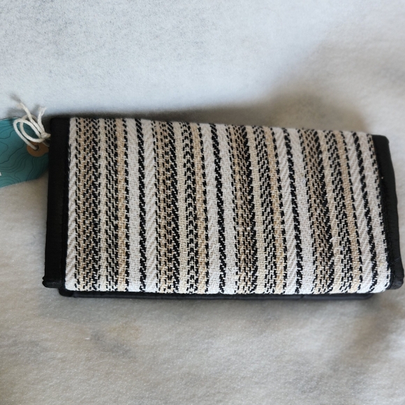handmade handcrafted wallet made in Nepal Earthbound Trading Company, clutch,… - Picture 2 of 7